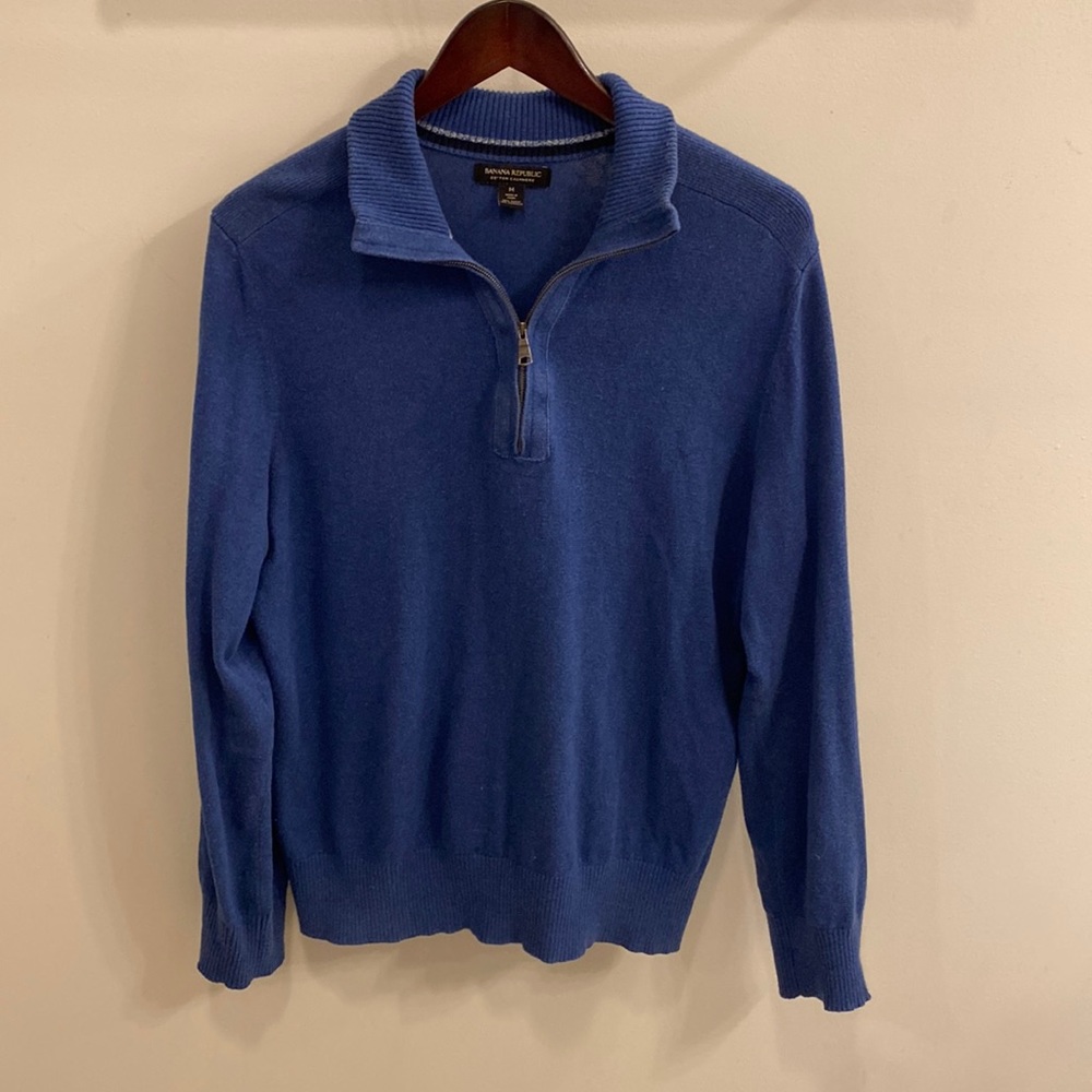 Men’s Blue Banana Republic sweater